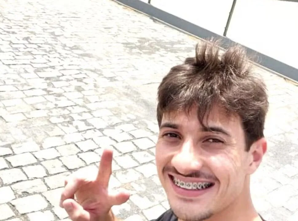 Despedida emocionante de Gustavim, caminhoneiro influenciador morto em MG - Capotamento