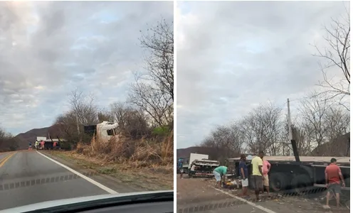 Riacho de Santana: Carreta carregada com pisos cerâmicos sai da pista e motorista fica ferido na BR-430 - Capotamento