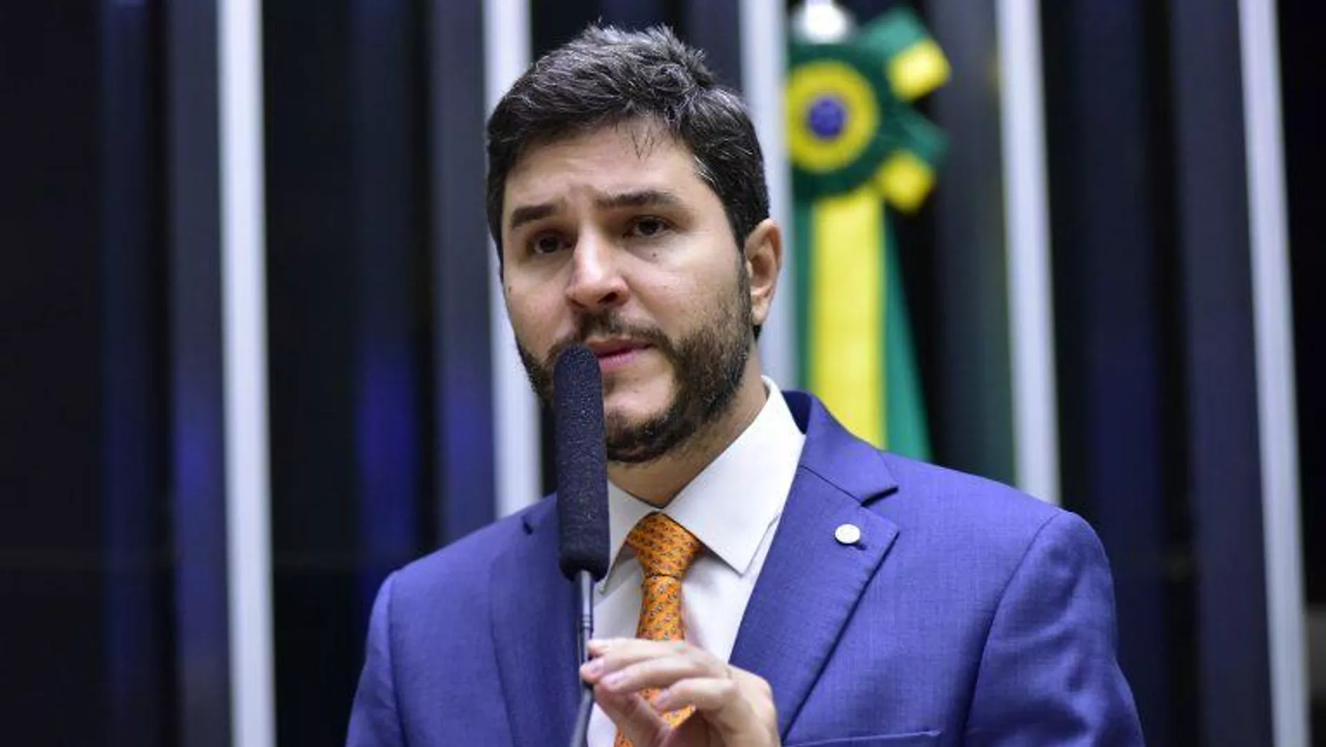 Deputado Maurício Carvalho relata pouso forçado de avião em Rondônia: “Só danos materiais”