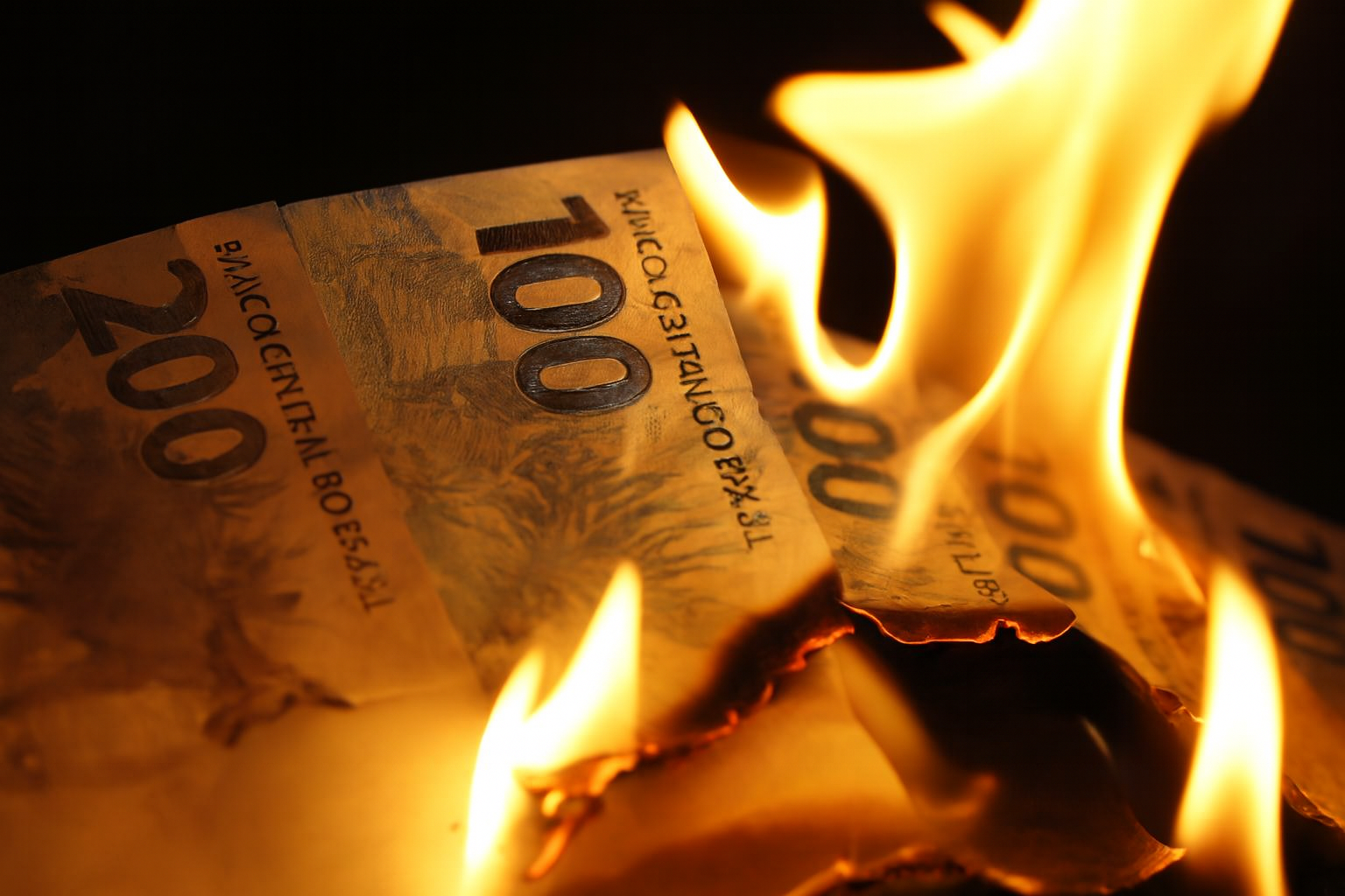 Salário mínimo maior, mas custo de vida também: um falso alívio