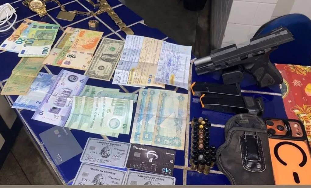 Rio do Pires: Homem é detido portando pistola .40