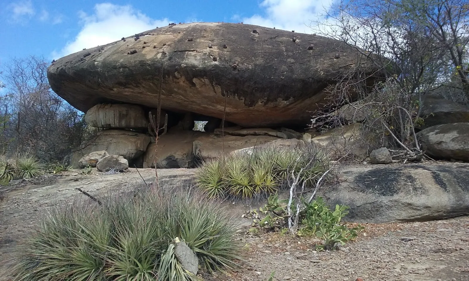 Sítio Arqueológico Pedra do Índio: um tesouro de 10 mil anos em Guanambi