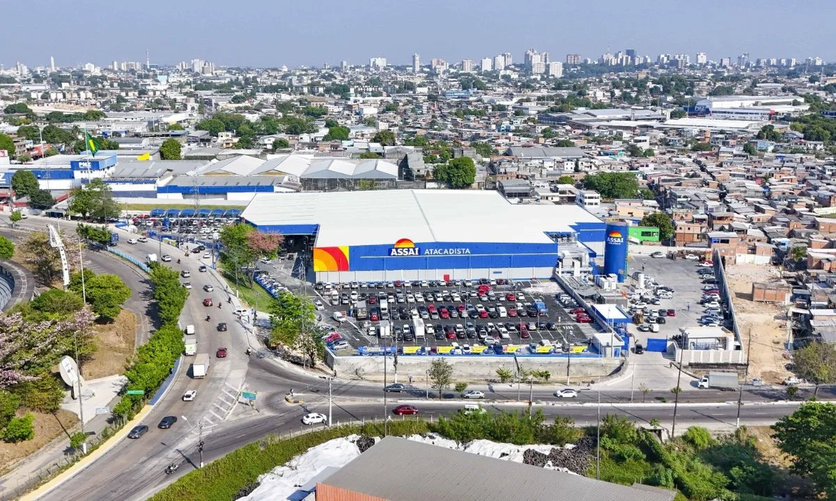 Assaí inaugura nova unidade em Santo André e gera 500 empregos