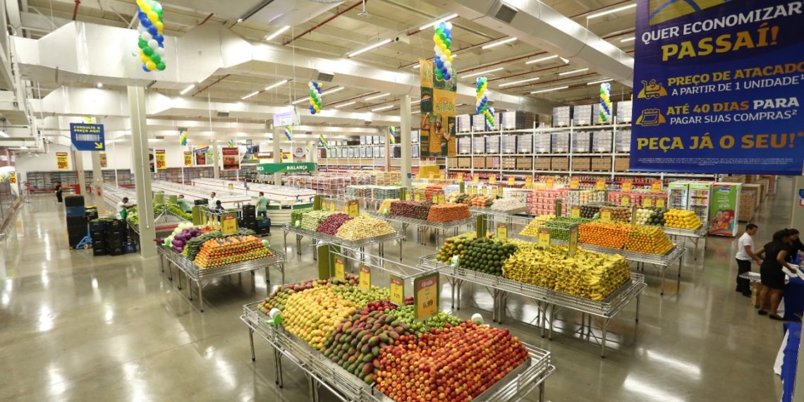 Assaí Atacadista aposta na experiência do cliente e acelera expansão em 2025